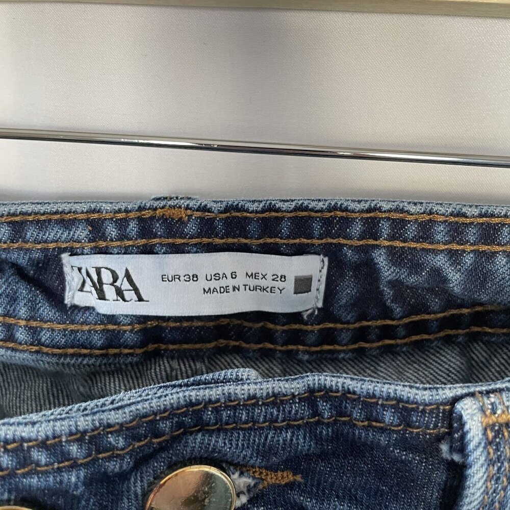Zara medium wash denim jeans straight leg women's size 6 pockets double buttons - Picture 3 of 7